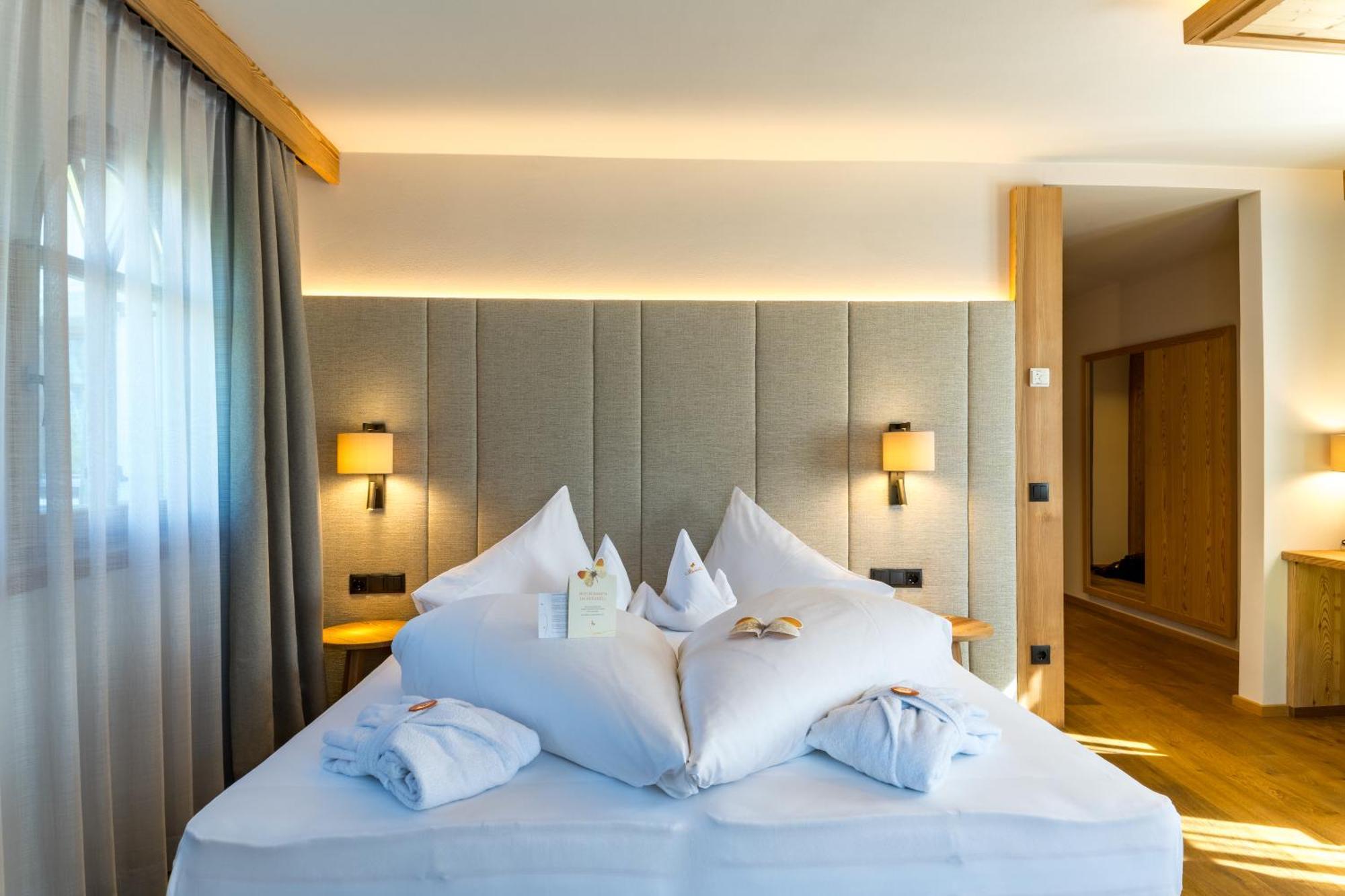 Mirabell Dolomites Hotel - Luxury Ayurveda & Spa Olang Eksteriør bilde