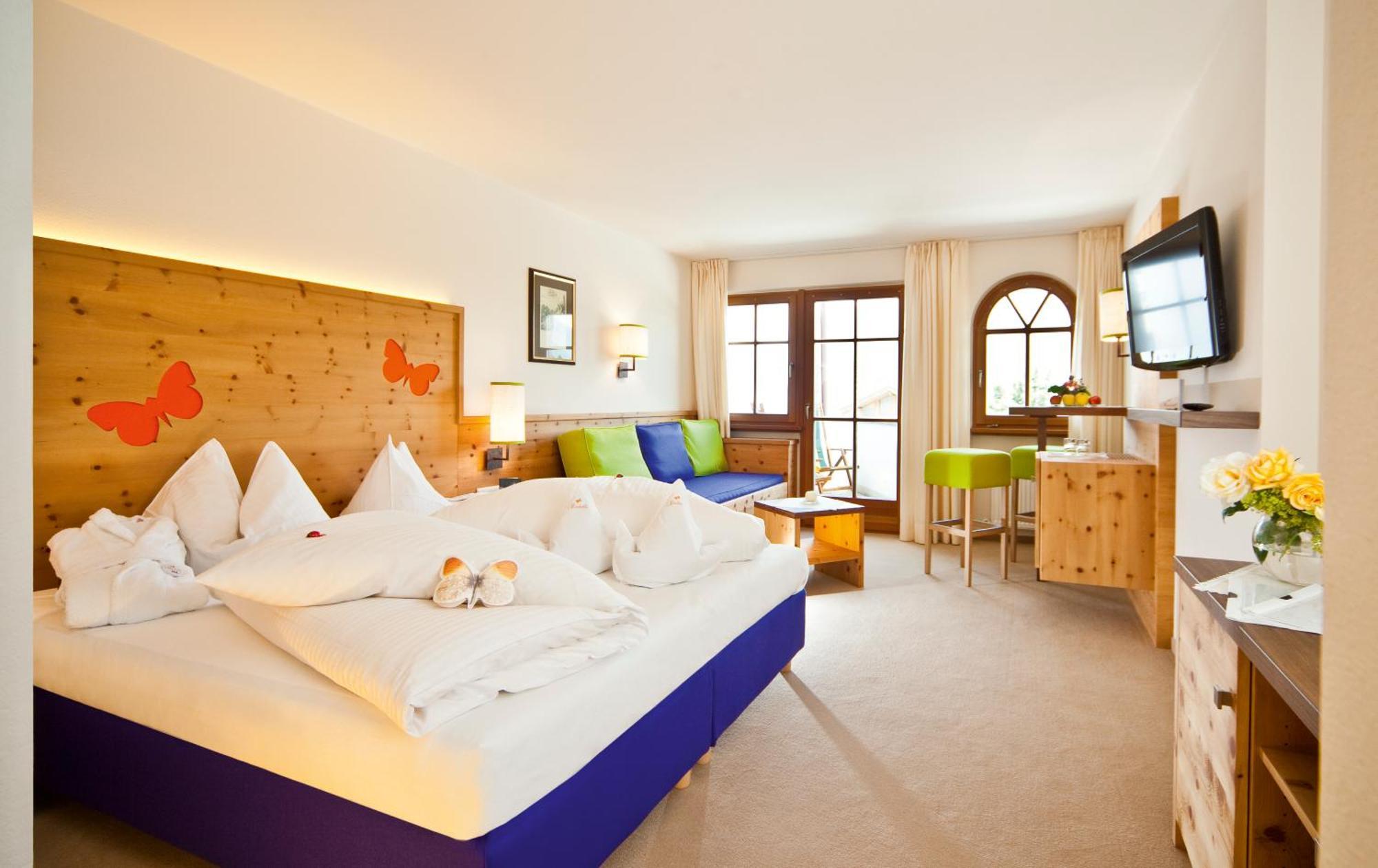 Mirabell Dolomites Hotel - Luxury Ayurveda & Spa Olang Eksteriør bilde